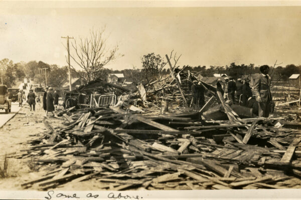 Roaring Twenties Twister: Family Photos Bring a Sorrento Storm to Life